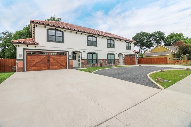 Photo - 621 N Nursery Rd Apartment