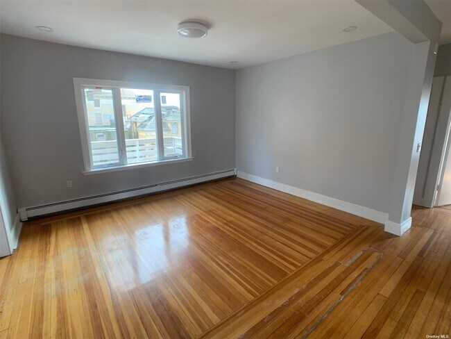 Building Photo - 141 Beach 125th St