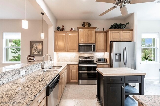Building Photo - 3640 Lakeview Isle Ct