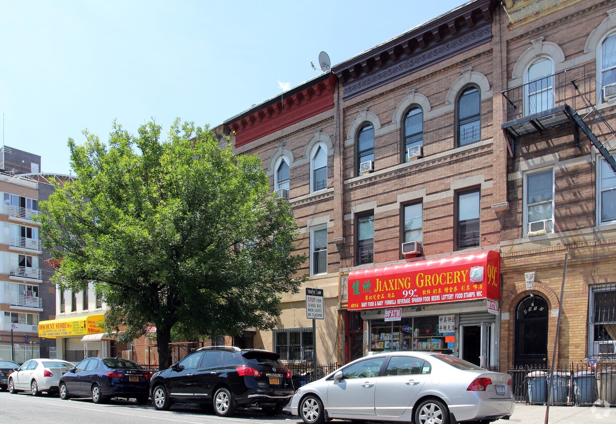 Building Photo - 4918 7th Ave