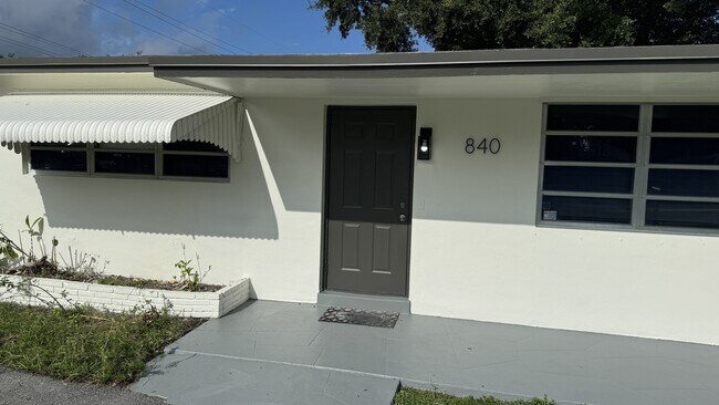 Foto del edificio - 840 S 63rd Ave