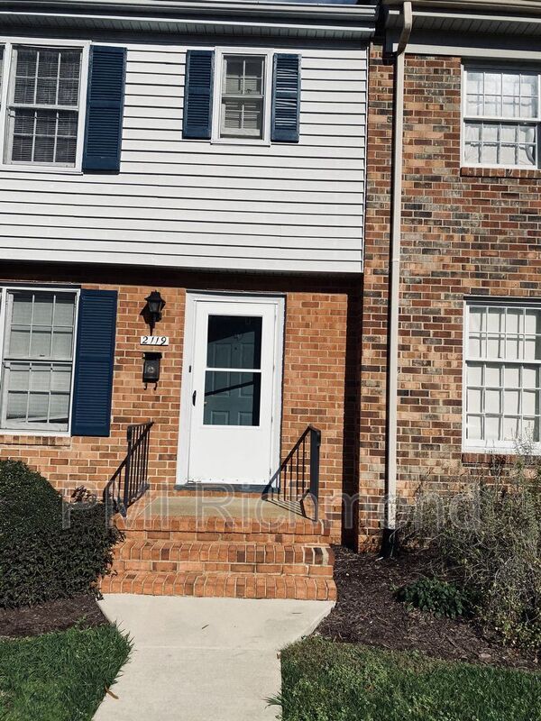 Building Photo - 2119 Lauderdale Dr