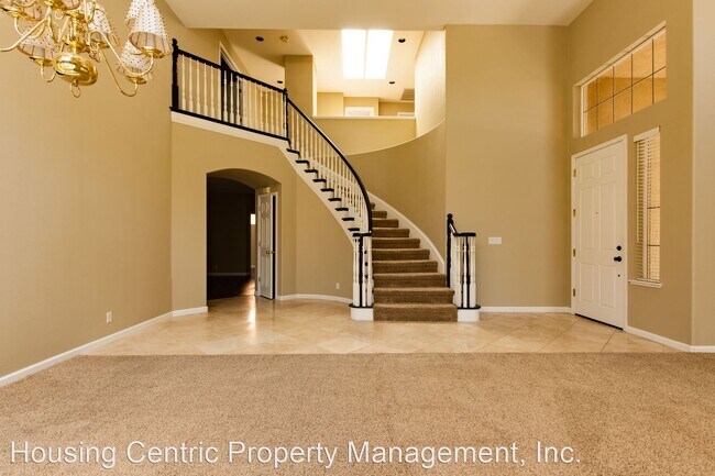 Foto del edificio - 5 br, 3 bath House - 3730 Aliso Dr