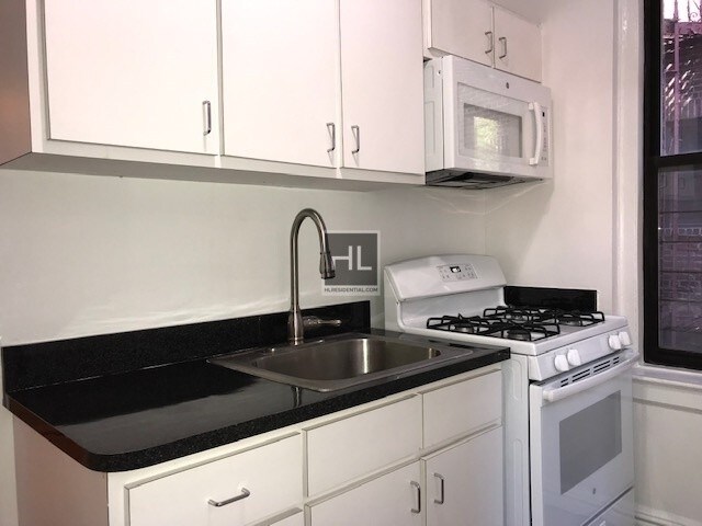 Foto del edificio - 48 STREET/SUNNYSIDE