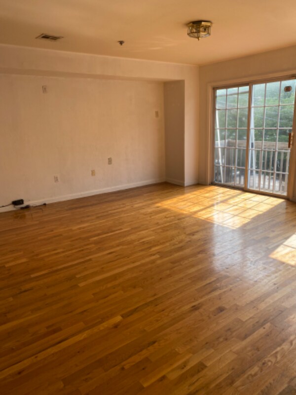 Foto del edificio - 232 Mt Pleasant Ave