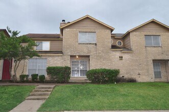 Building Photo - 512 Rita Ln