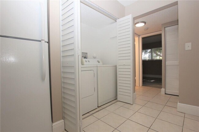 Foto del edificio - 3461 NW 44th St