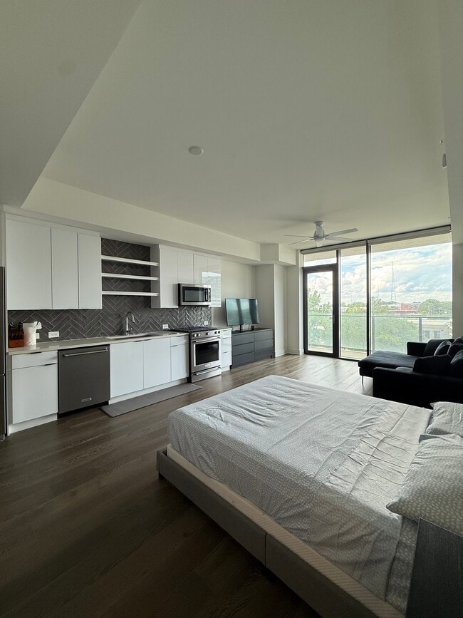 Foto del edificio - 788 West Marietta St NW