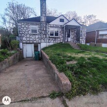 Building Photo - 6404 Myron Ave