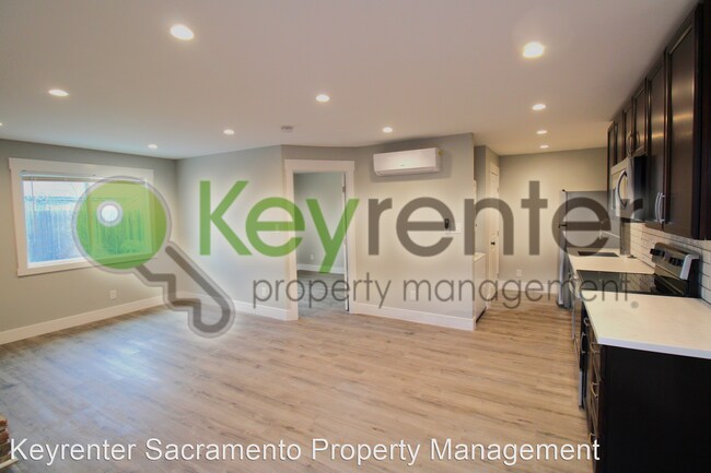 Building Photo - 1 br, 1 bath House - 2457 39th Ave Unit #101