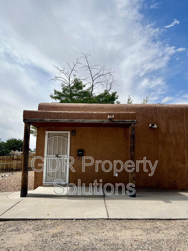 Foto del edificio - 3529 Ross Ave SE