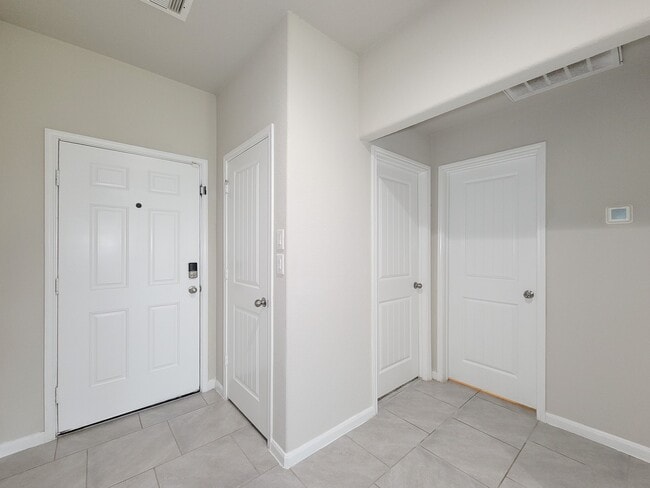 Foto del edificio - 29614 Breakwater Dr