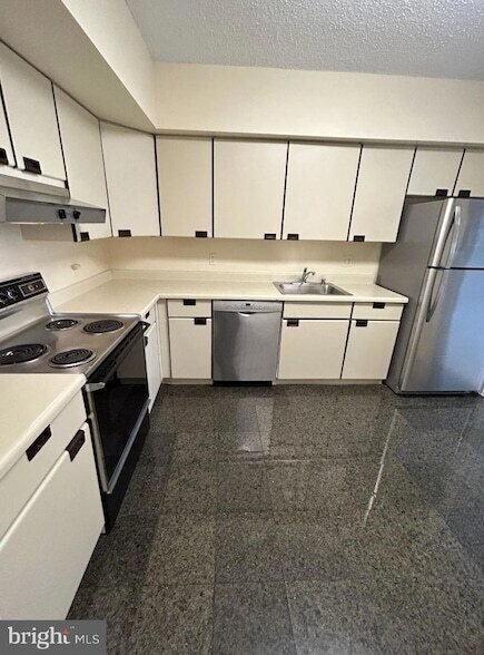 Foto del edificio - 4550 N Park Ave