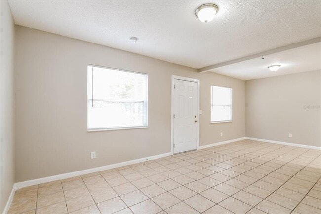 Foto del edificio - 7503 N Dartmouth Ave