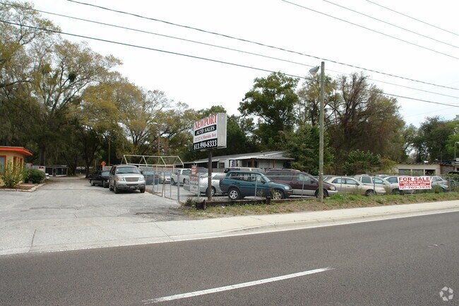 Building Photo - Dickson Mobile Home Park