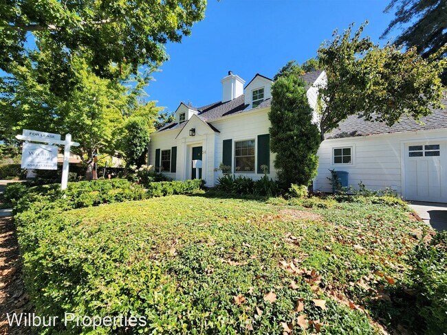 Foto del edificio - 3 br, 2.5 bath House - 54 Churchill Avenue