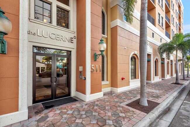 Building Photo - 511 Lucerne Ave