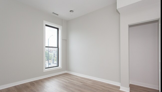 Foto del edificio - 3000 N Sheffield Ave