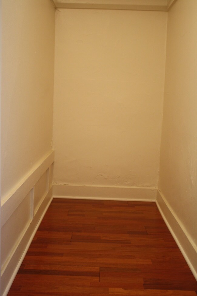 Building Photo - 998 Divisadero St