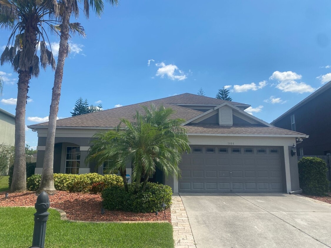 Primary Photo - 5 BEDROOM HOUSE WITH PRIVATE POOL AND LAKE...