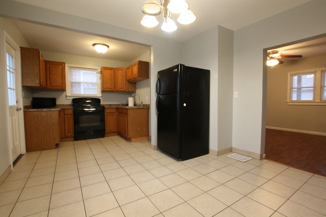 Foto del edificio - 348 W Pike St