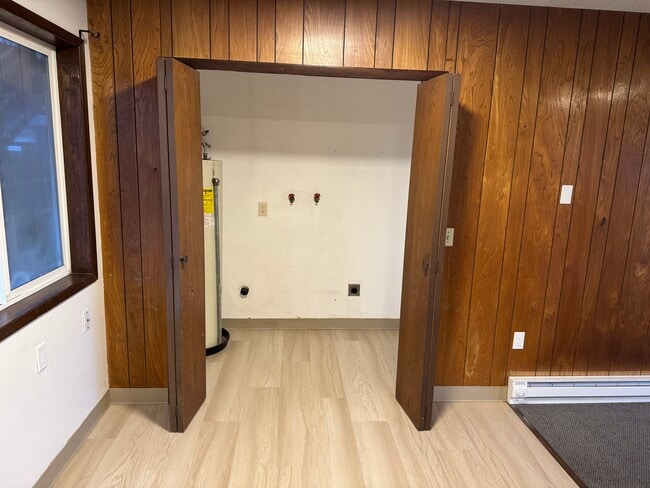 Foto del edificio - 222 N Beacon St