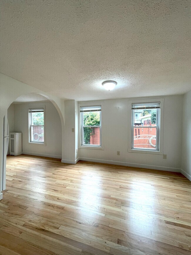 Foto del edificio - 108 Brookside Ave