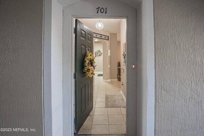 Foto del edificio - 7990 Baymeadows Rd