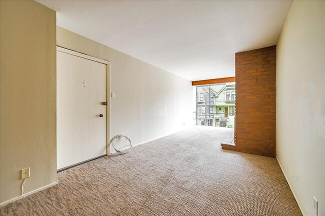 Building Photo - 457 8th Ave