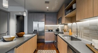 Building Photo - 1399 Fannin St