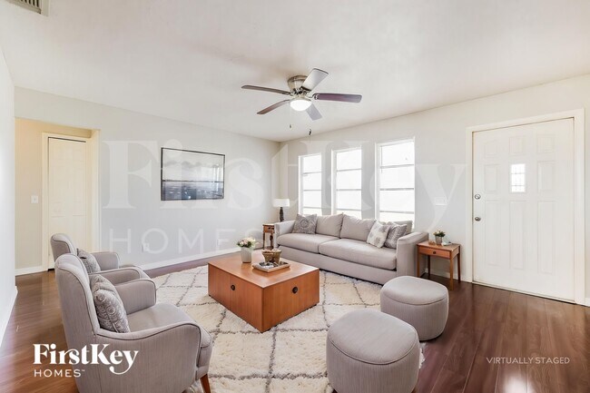 Foto del edificio - 2126 SE 5th Terrace