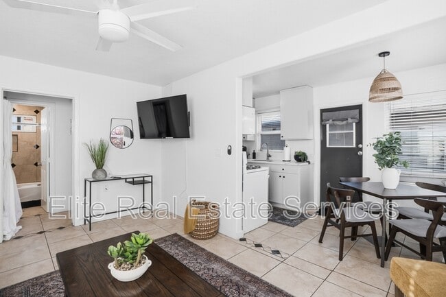 Foto del edificio - 2606 Juan St