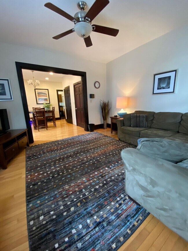 Foto del edificio - 952 2nd St
