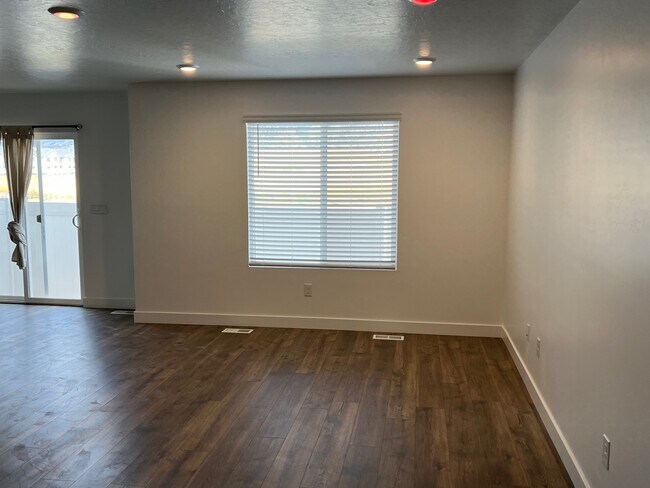 Foto del edificio - 1365 S Fox Run Ave