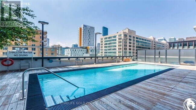 Building Photo - 159 Dundas St E