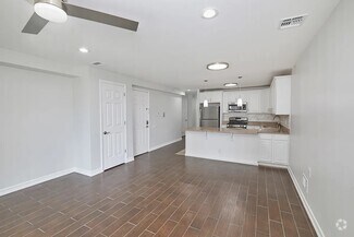 Building Photo - 10220 Rockaway Beach Blvd