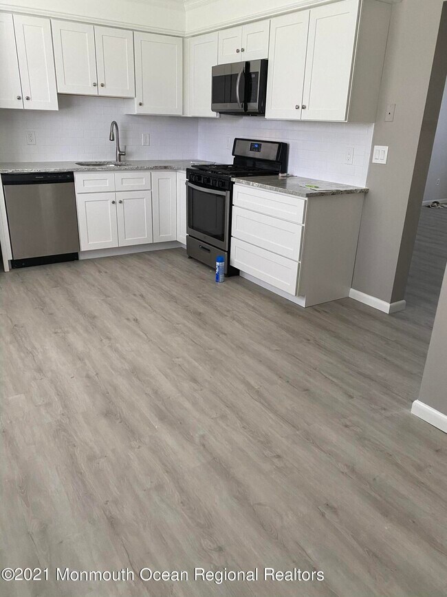 Foto del edificio - 101 Camille Ct