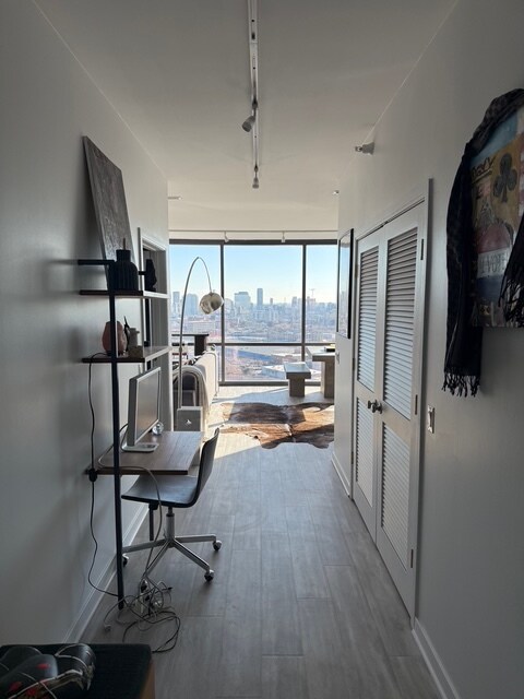 Foto del edificio - 860 W Blackhawk St