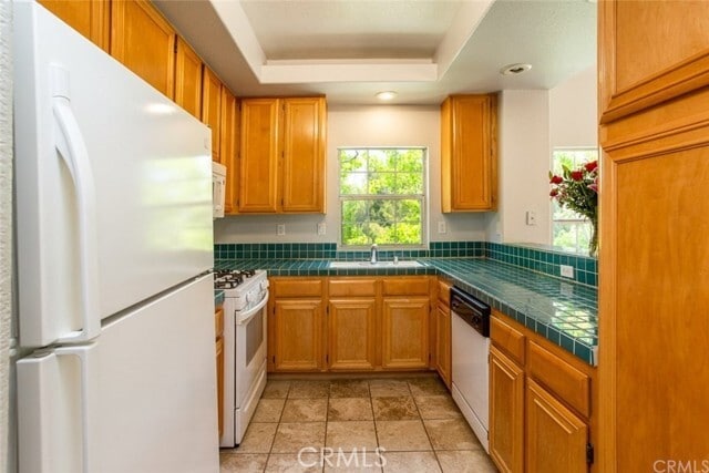Building Photo - 1002 S Rossano Way