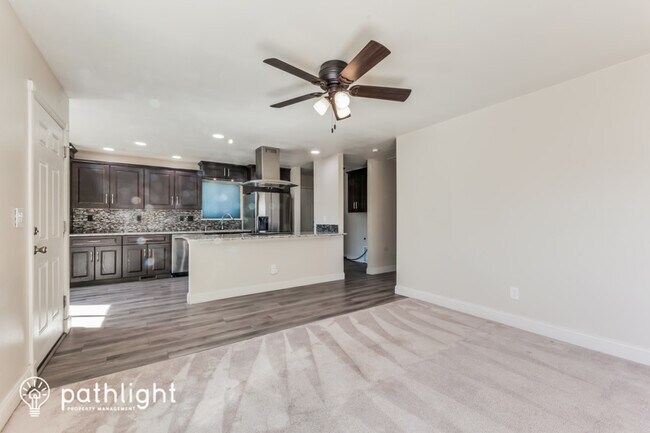 Building Photo - 2752 Carmel Ct