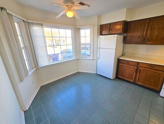 Foto del edificio - 5221 Johnstown Ln