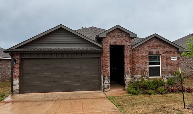 Foto del edificio - Brand New 4 Bed For Lease in Sara Park