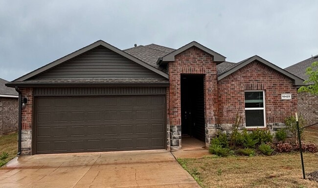Photo - Brand New 4 Bed For Lease in Sara Park House