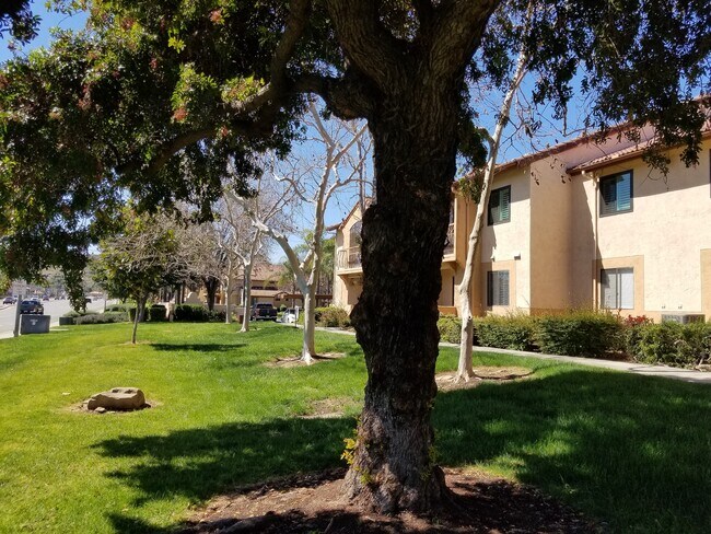 Foto del edificio - 12190 Cuyamaca College Dr E