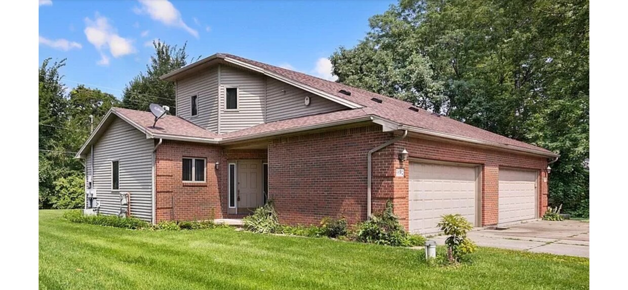 Primary Photo - 3934 Smith Rd