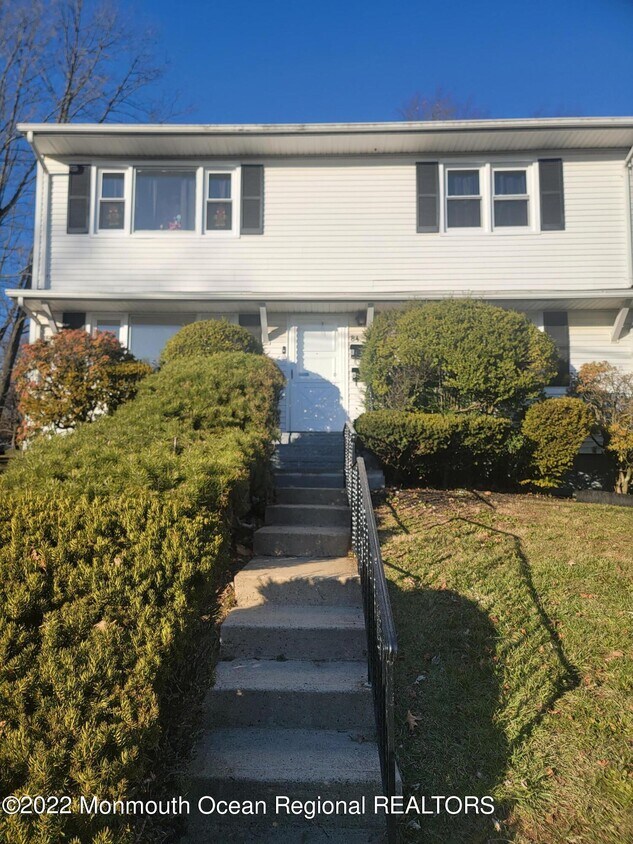 84 Wildwood Ave, Edison, NJ 08837 Townhome Rentals in Edison NJ