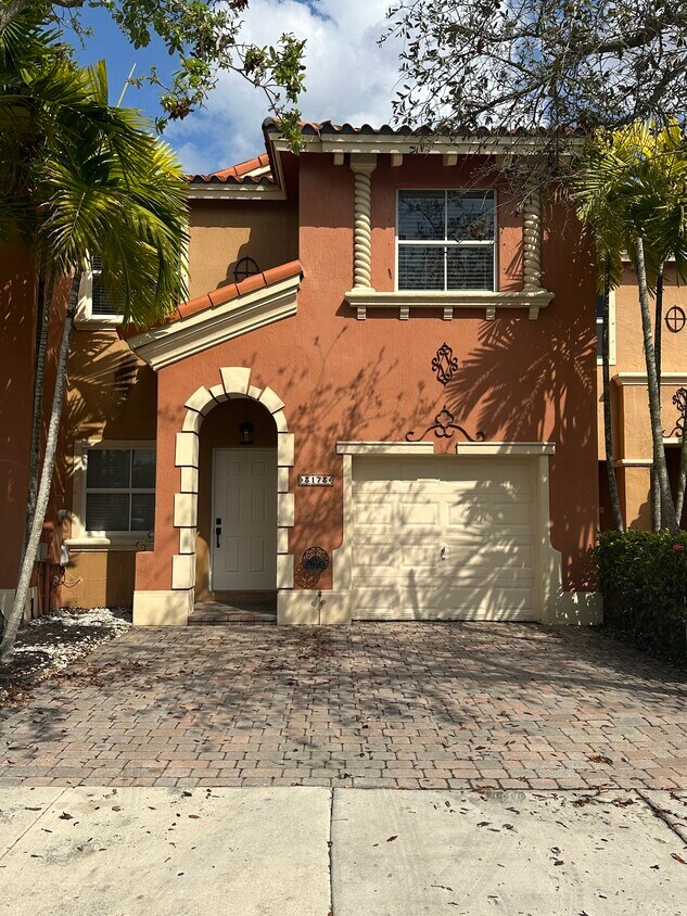 Primary Photo - 3173 SW 152nd Ct