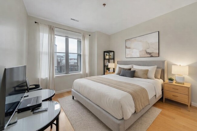 Photo - 26 Ave at Port Imperial Apartment