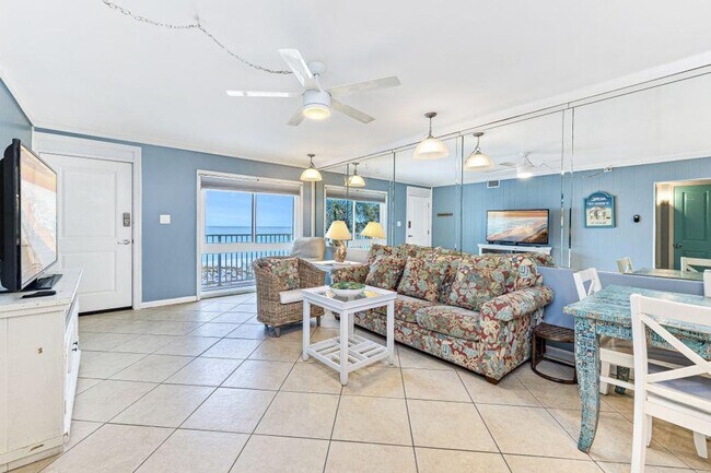 Building Photo - 667 Nautilus Ct