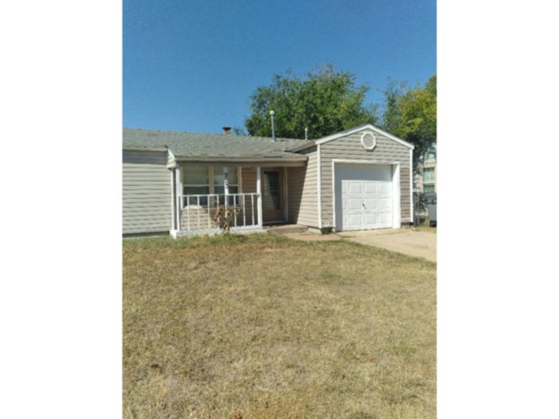 Primary Photo - 923 SW 29th St